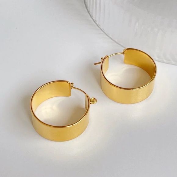 18K Gold Plated Cebelle Thin Blade C Hoop Earrings - Picture 7 of 8